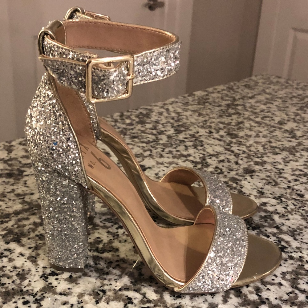 Mix No. 6 (DSW) Silver Metallic Glitter Block Heel